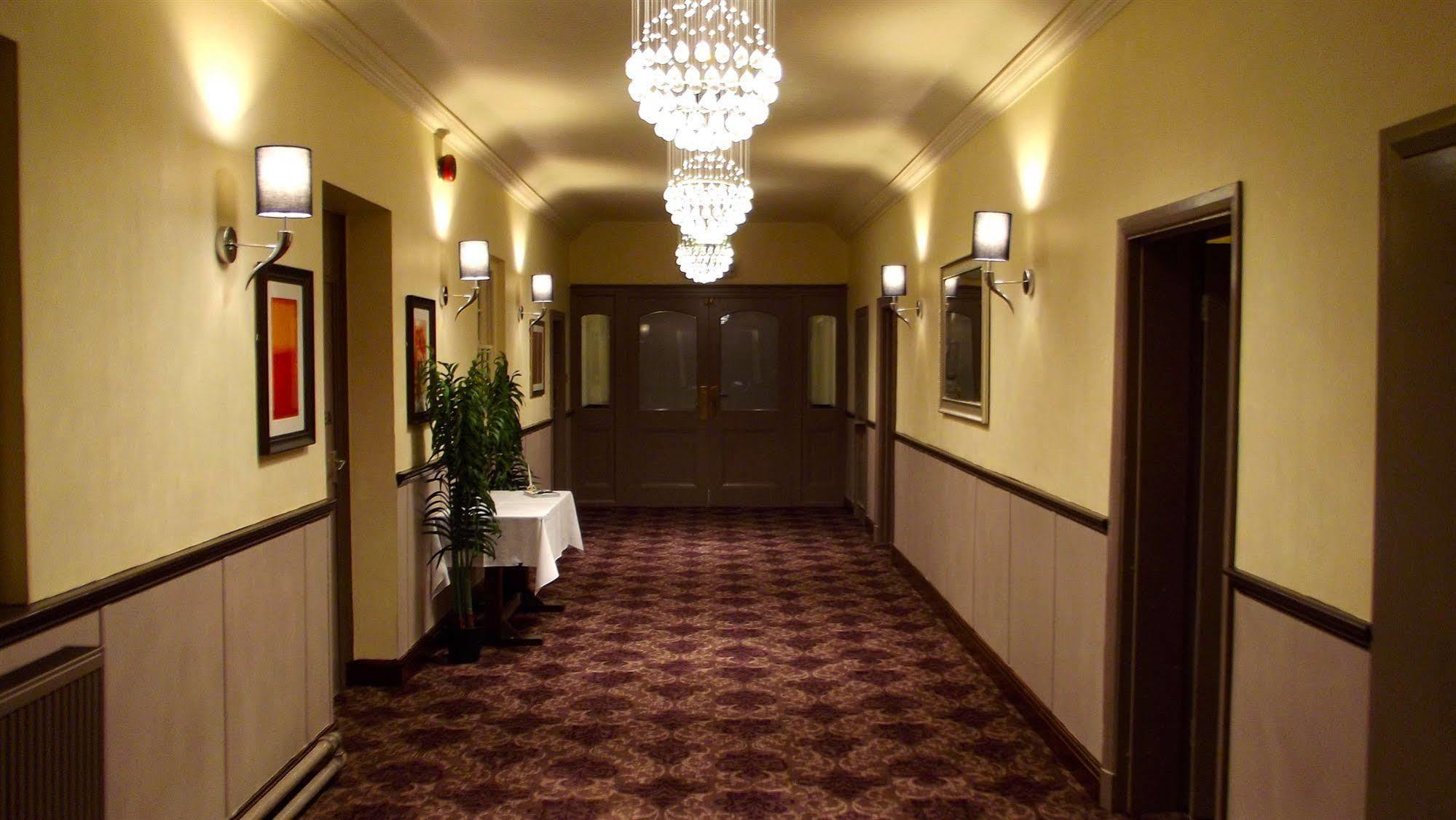 The Raven Hotel Corby Exteriör bild