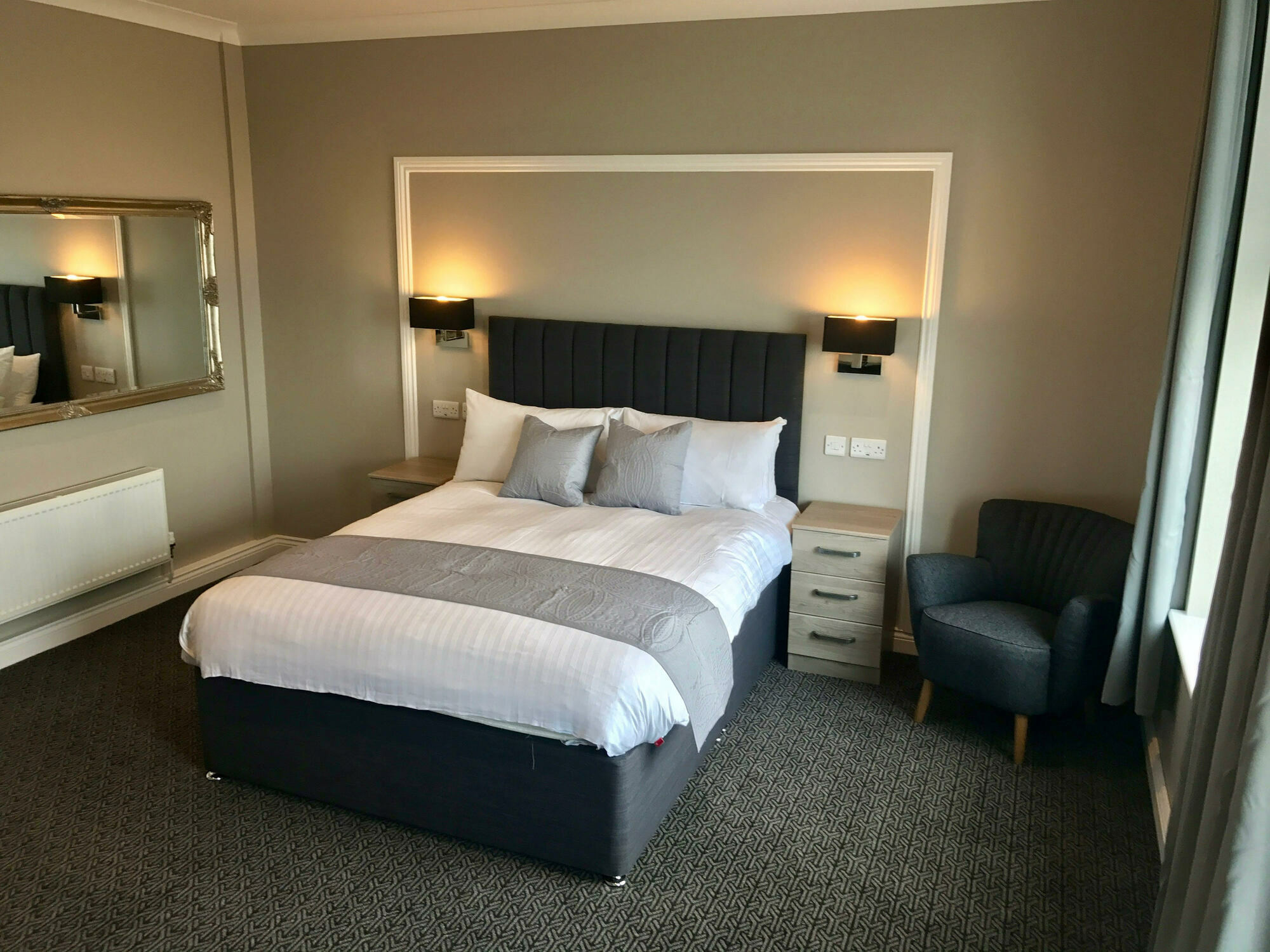 The Raven Hotel Corby Exteriör bild